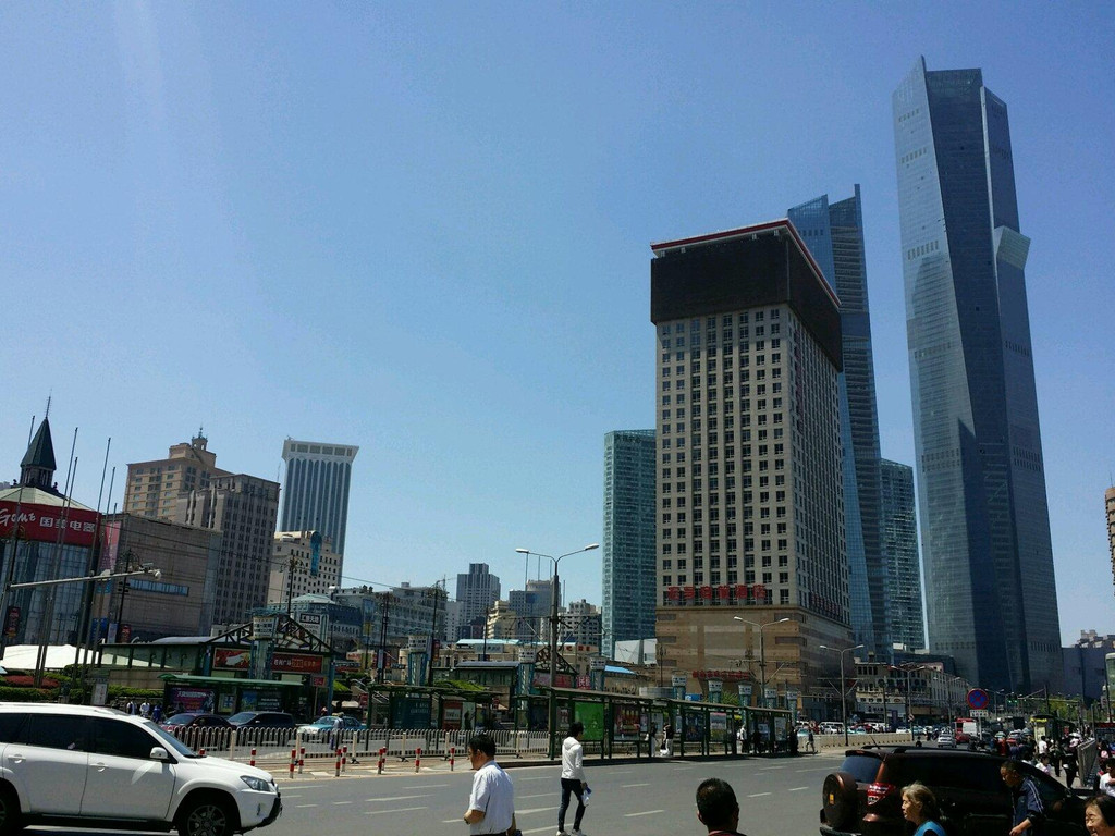 大连火车站南广场