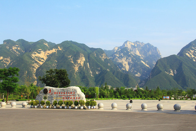 智取华山路,永久的记忆 华山游客中心---莲花塔 华山,西安旅游费用