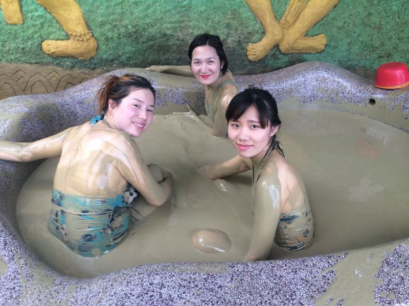 越南越美 寻找奥黛的一抺风情