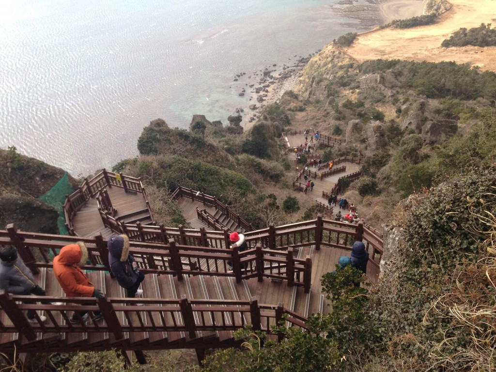 登山的木栈道