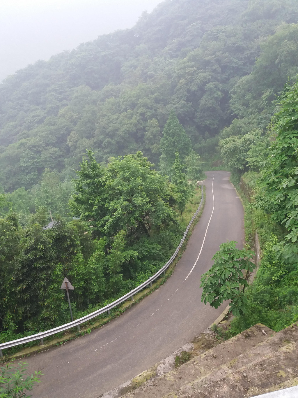 5km盘山路,玉堂镇至龙凤村