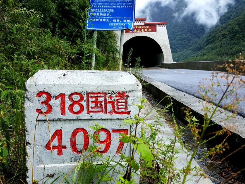 值得用生命去行走的中国最美景观大道----318自驾之旅