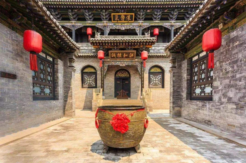 其中建筑设计精巧,工艺精细,充分体现了我国清代民居建筑的独特风格