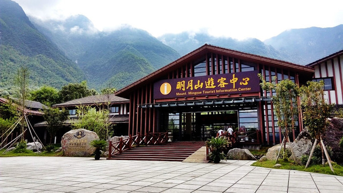 感受江西美(6日武功山,宜春温汤镇,明月山,南昌之行)