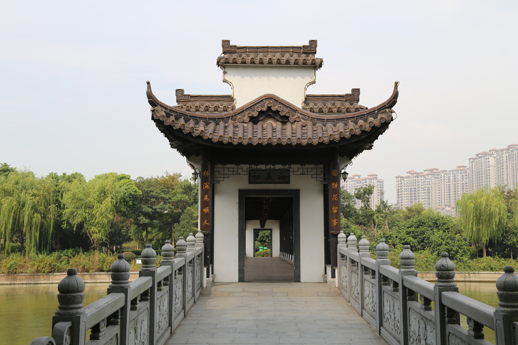 宜兴1日游(团氿风景区-陶瓷博物馆-龙池山自行车公园)