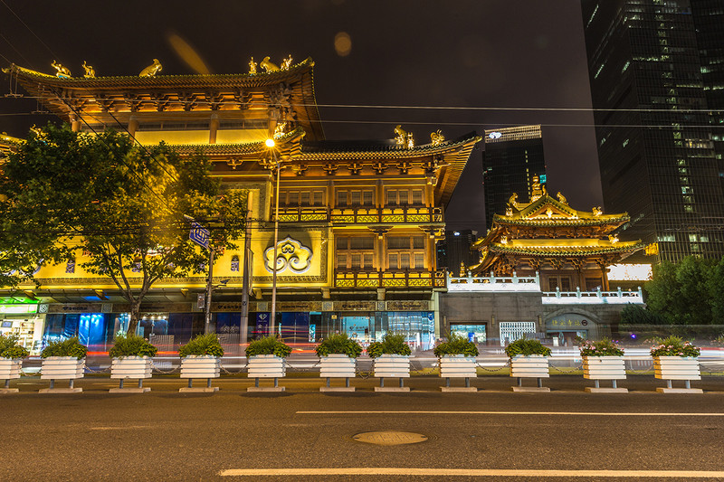 逛上海十大地标建筑 赏夜晚美景