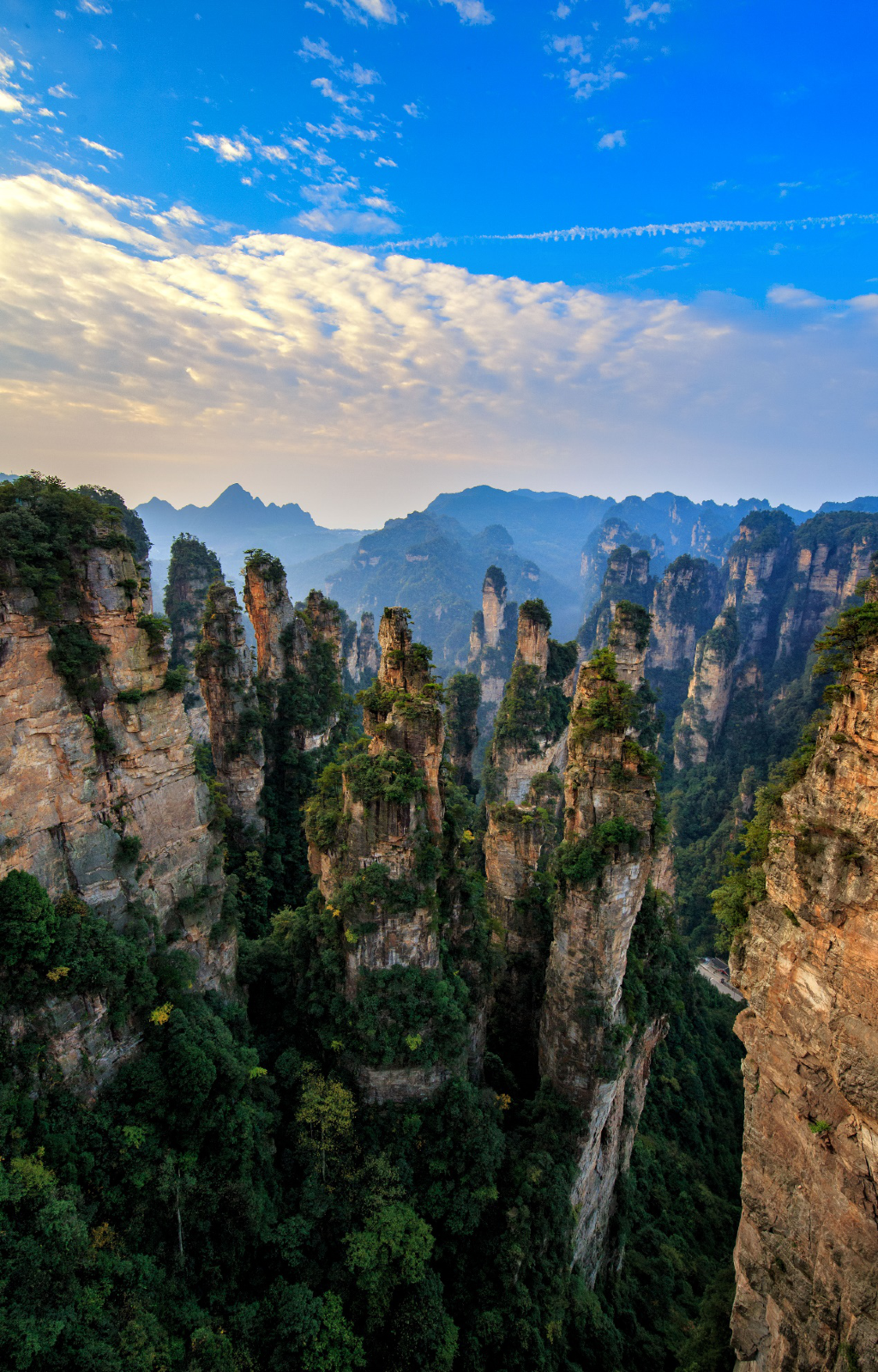 我心中的"隐雾山"老怪—长张高速旅游咨询台!