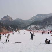 青岛崂山北宅高山滑雪场