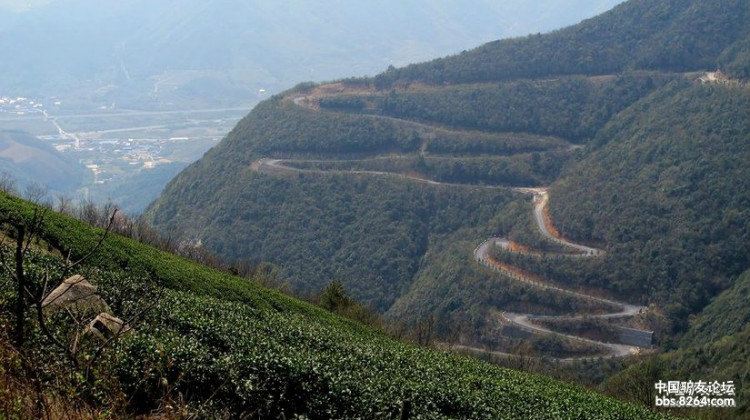 王位山位于余杭黄湖镇境内,海拔750米左右,属余杭和德清交界处.