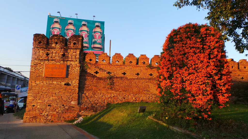 古城南门,chiang mai gate 清迈门