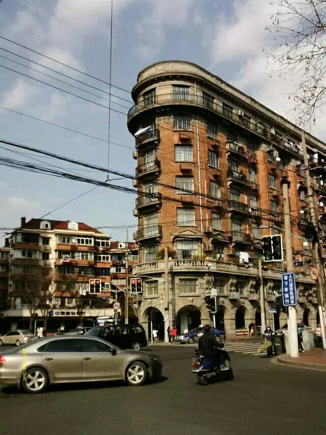 信步上海弄堂,看老洋房,闲逛教堂一日游