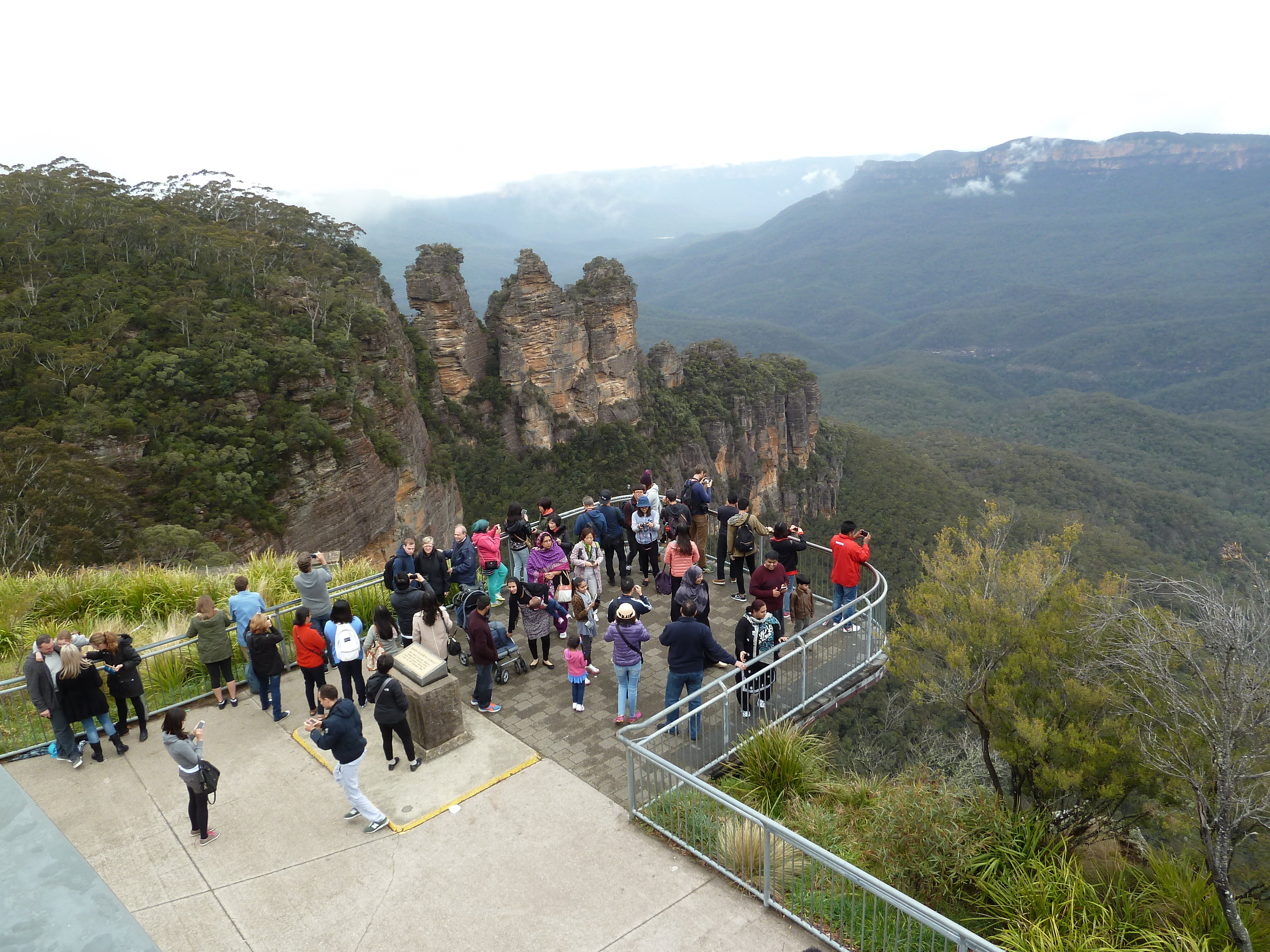 three sisters,是蓝山国家公园标志性之一,是蓝山众多景点中唯一一处