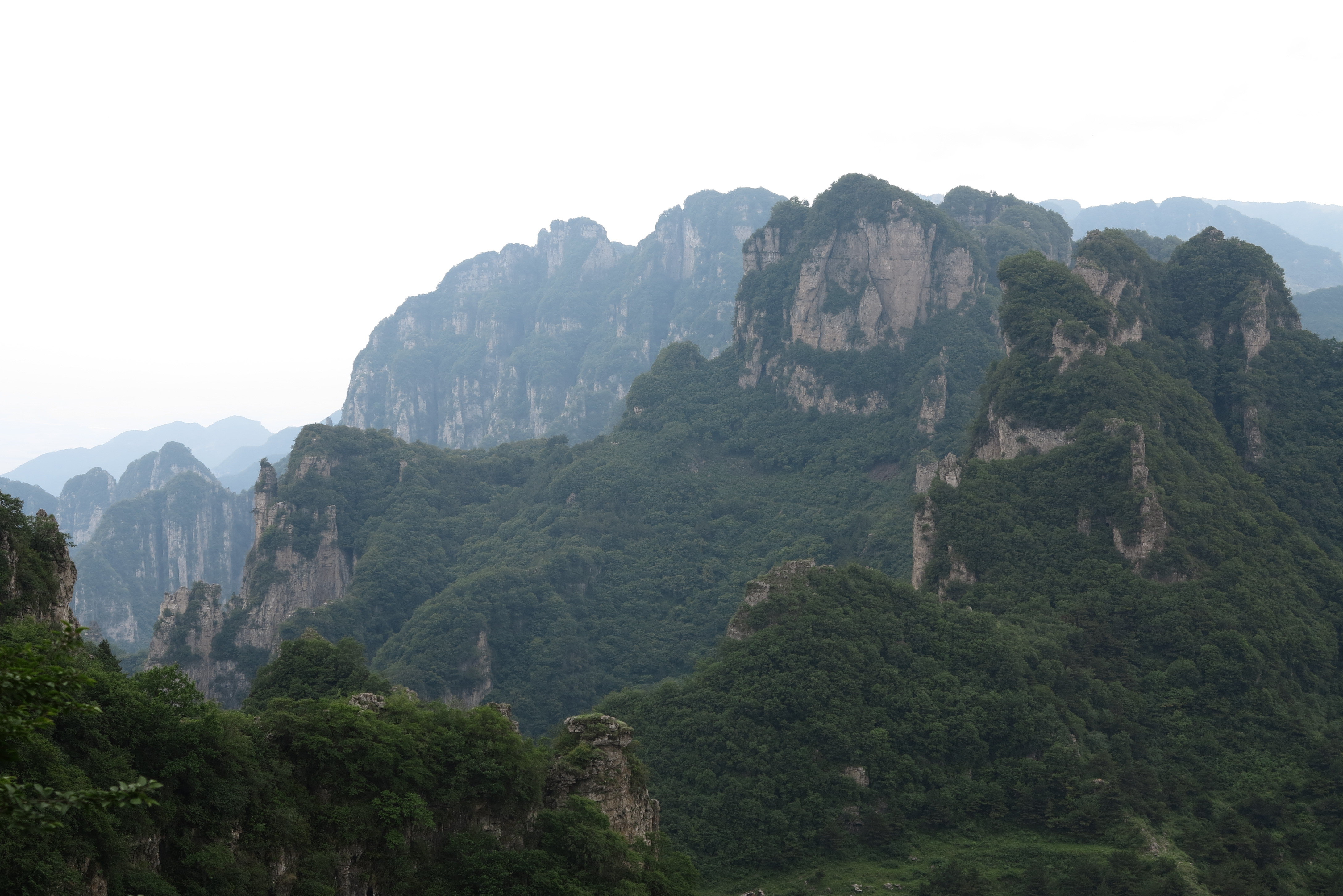 有建筑之宝的美誉,如今这里收藏有十四世纪神圣罗马帝国间波希米亚