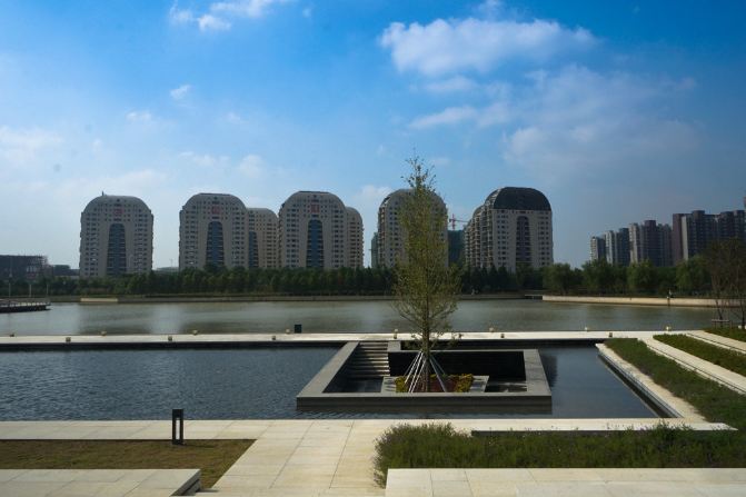 吓死宝宝了,在苏州豪华酒店一只烤虾3元都不到