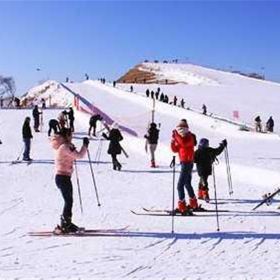 32米仿山滑雪场4.7分