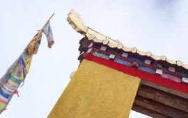 雅江高尔寺山黑石城天气预报,历史气温,旅游指