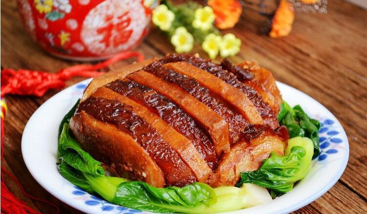 荔浦扣肉 传统宴席名菜 采用正宗桂林荔浦芋,带皮五花肉,桂林腐乳和