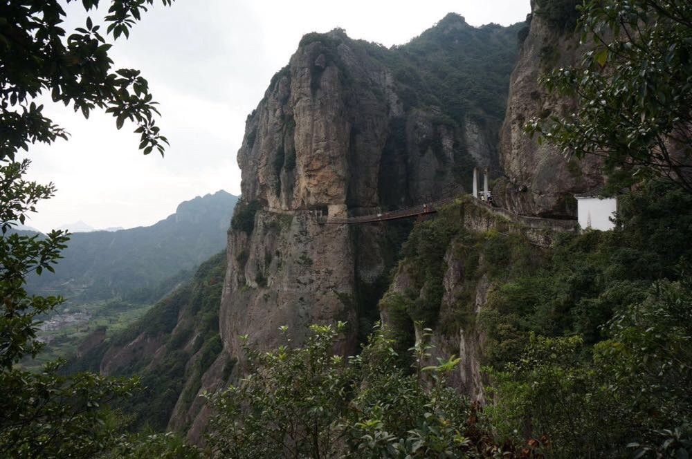 温州经典:雁荡山 大龙湫 灵岩 灵峰 方洞