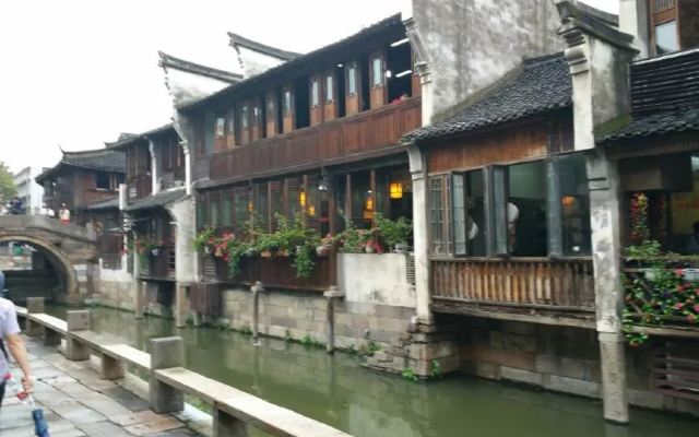 烟一程 雨一程 烟雨乌镇最朦胧