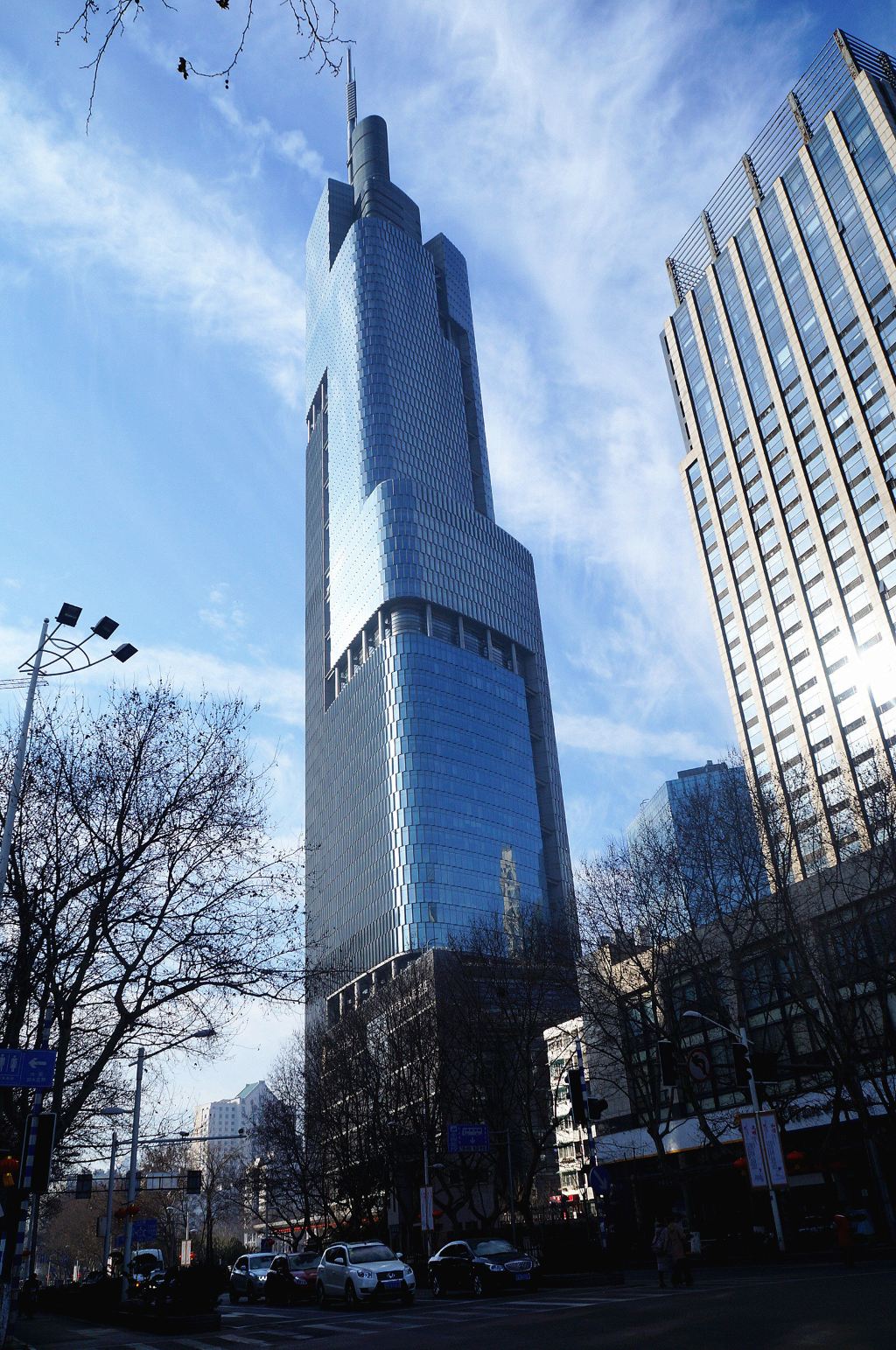 南京最高的大楼--紫峰大厦