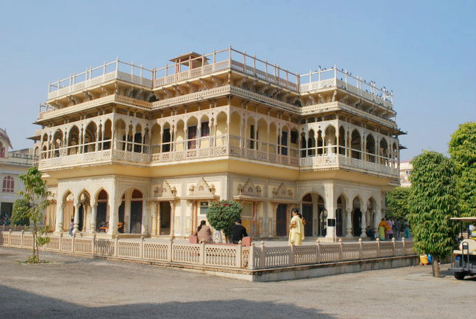 印度之旅(八)粉红城市斋普尔--城市皇宫博物馆;风之宫殿