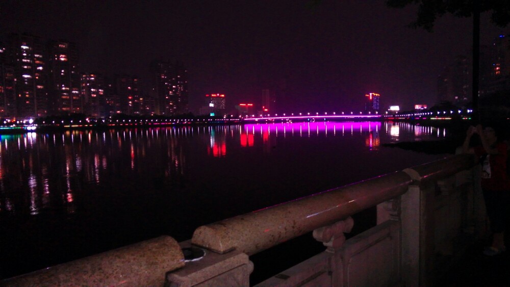 榕江夜景 黄满寨瀑布