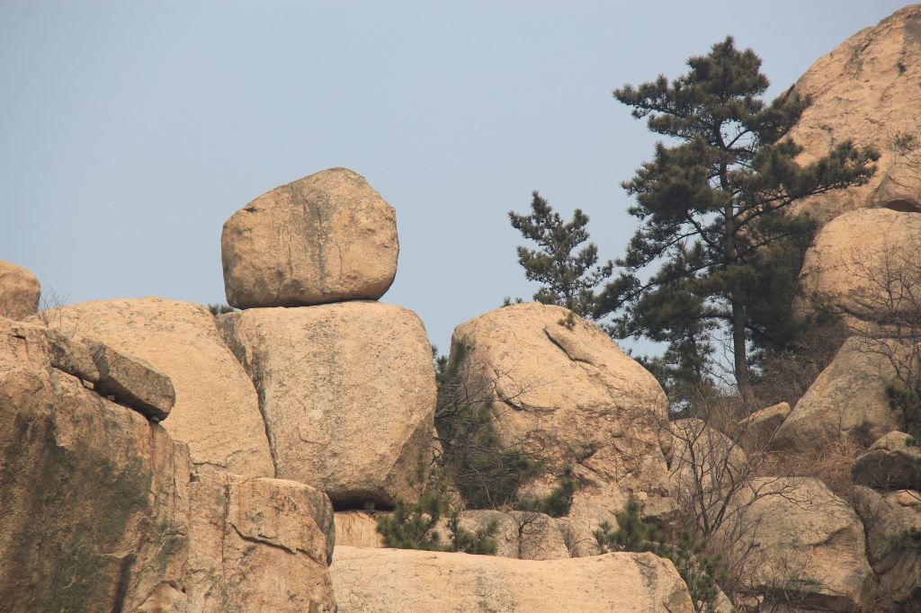 8.青岛崂山---花岗岩叠石