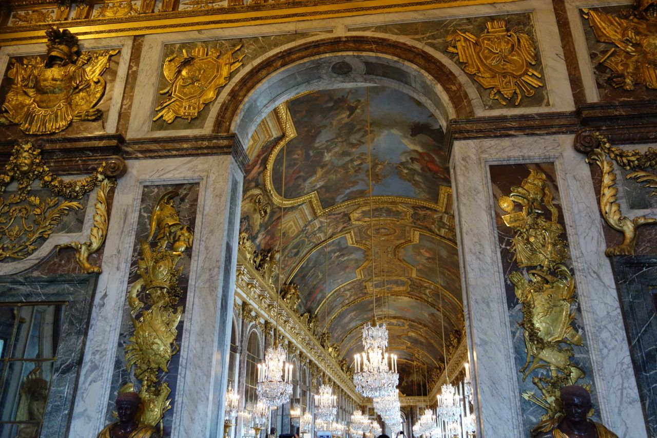 步入镜厅前 凡尔赛宫