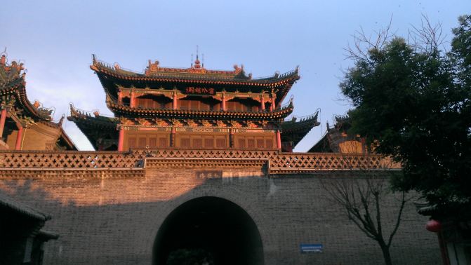 助美食,每日游记+花费+心得+游玩路线-华山游ceskykrumlov攻略图片