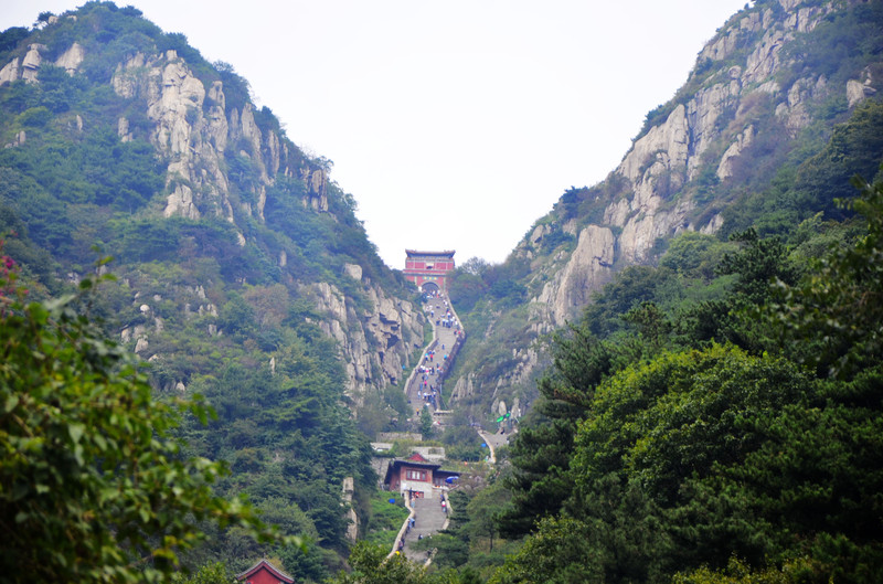 什么名山的成语_秋名山车神开的什么车(2)