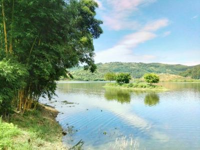 【携程攻略】鹿寨月岛湖度假区团购,月岛湖度假区周边住宿/美食/餐馆