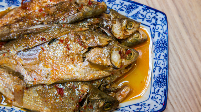 梭边鱼做法视频教程 10030g00000088jjz1783_R_800_10000_Q90.jpg