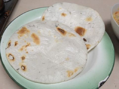 腾冲稀豆粉粑粑攻略,稀豆粉粑粑特色菜推荐/菜单/人均消费/电话/地址