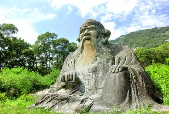 福建泉州开元寺+西街一日游【包车纯玩/上门接送/景点随心调】【[纯玩包车]独立成团，行程独立自由，时间随心，睡到自然醒！家庭出游、亲子游、一对一服务。】