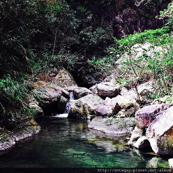 Hou Dong Keng Waterfall