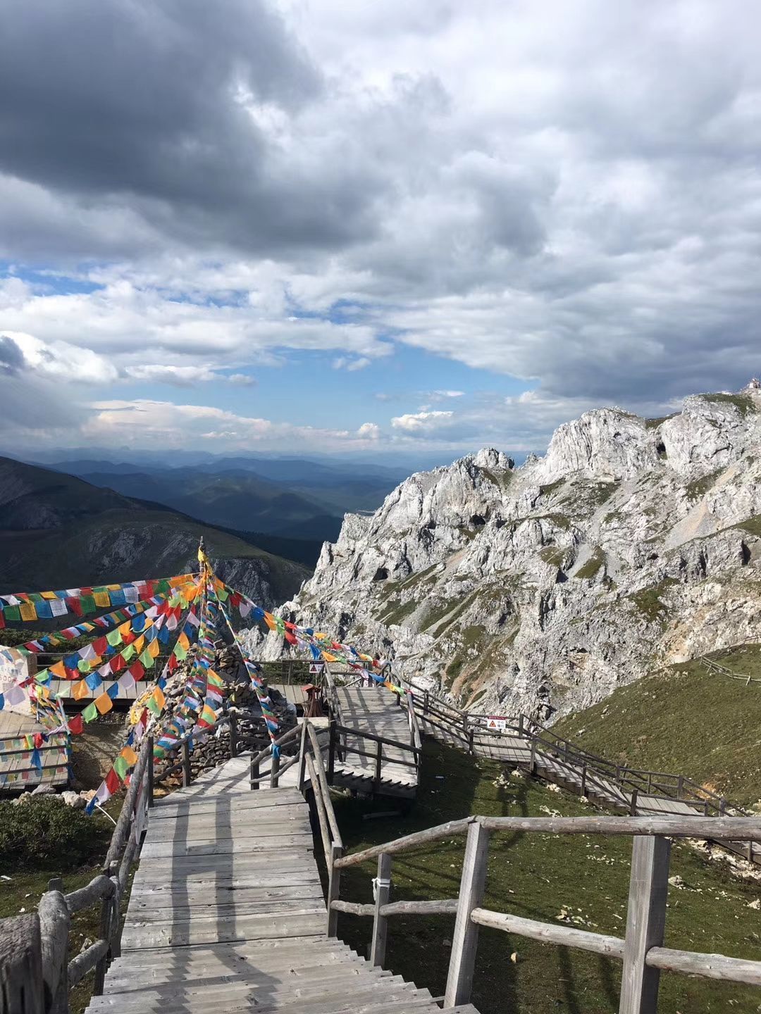 蓝月山谷景区-索道中间站