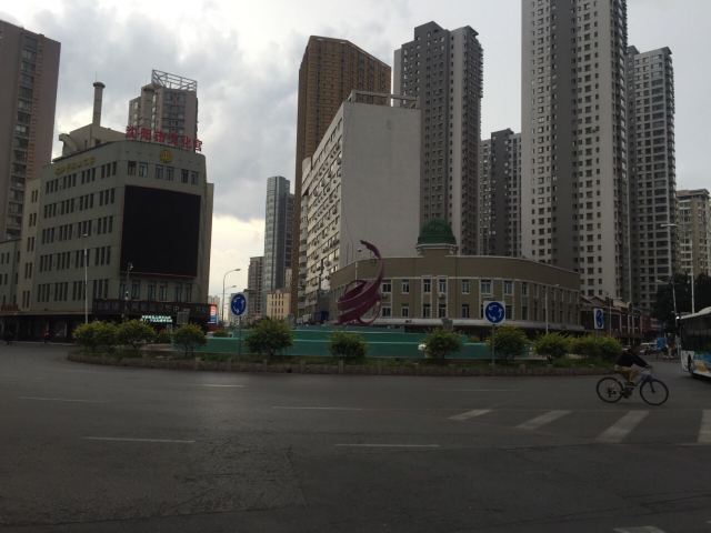 沈阳民主广场攻略,沈阳民主广场门票/游玩攻略/地址/图片/门票价格