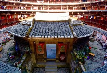 漳州云水谣景区+和贵楼+怀远楼一日游【岛内免费上门接+【厦门岛内各酒店接送服务，方便省心~】