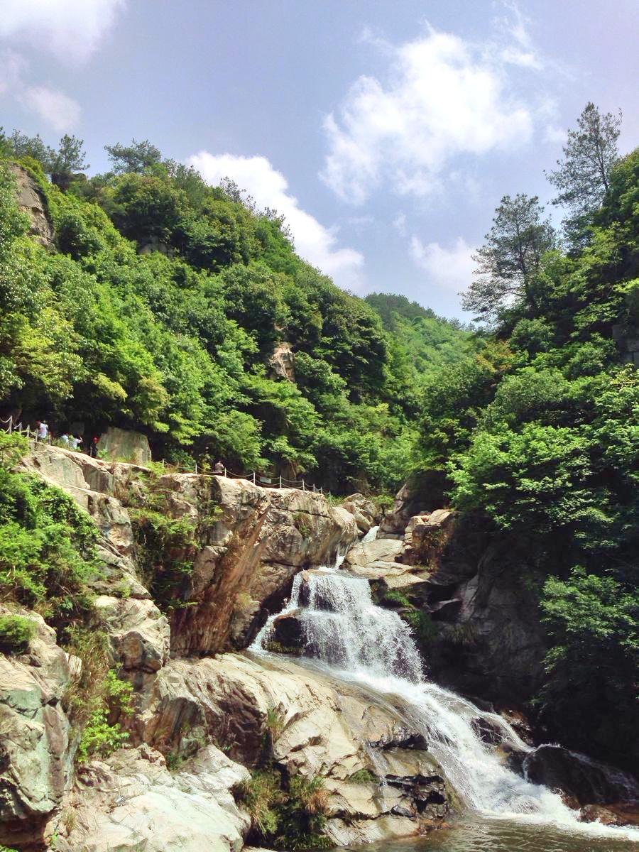 桐枧冲瀑布群风景区