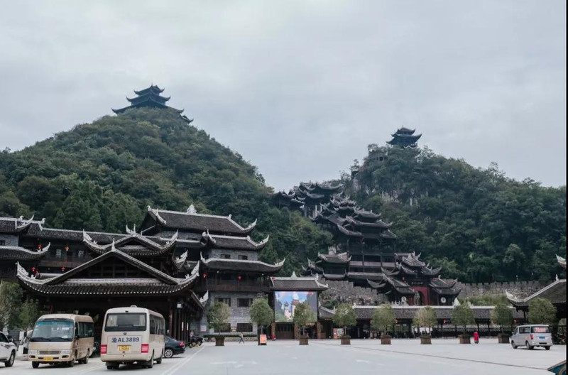 九黎城介绍视频 100j0x000000l4c6v4986_R_800_10000_Q90.jpg