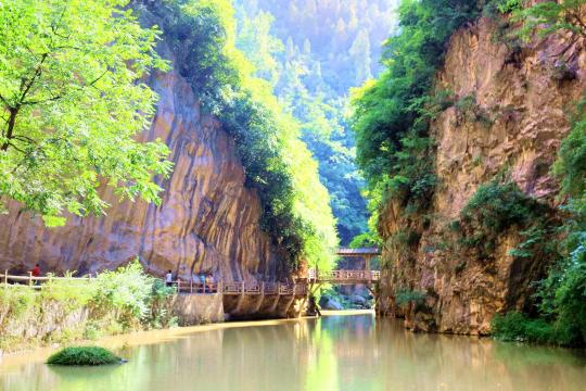 成县金莲洞风景区