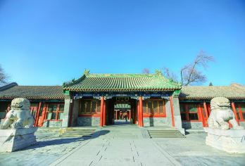 北京恭王府【含票·秀才说带您探秘王府 一座恭王府半个清代史】【[独特线路·不一样的玩法]带您探秘恭王府，讲解王府文化历史、建筑园林及人文典故,了解历代主人传奇故事】