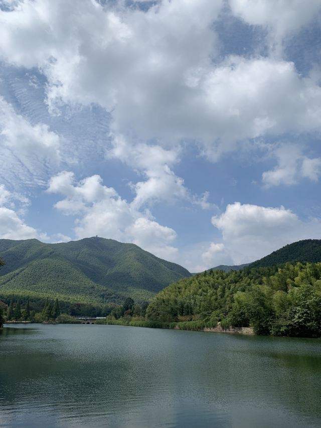 宜兴竹海镜湖