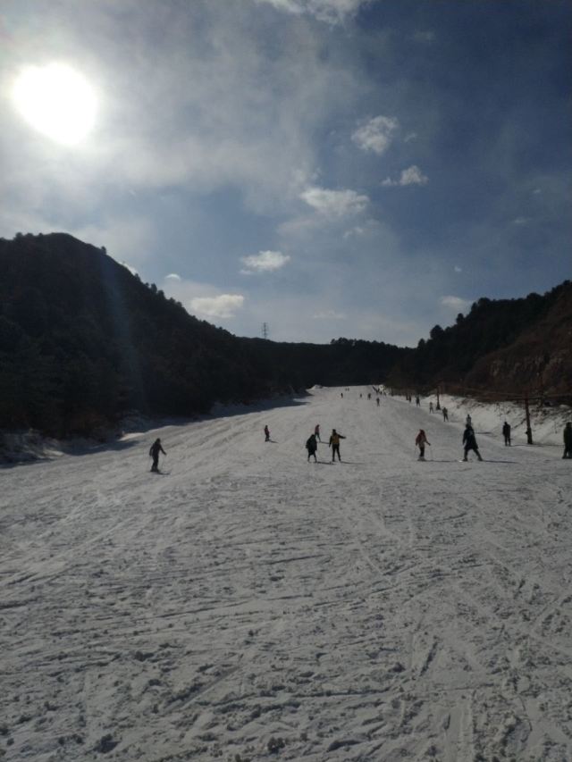 元宝山滑雪场