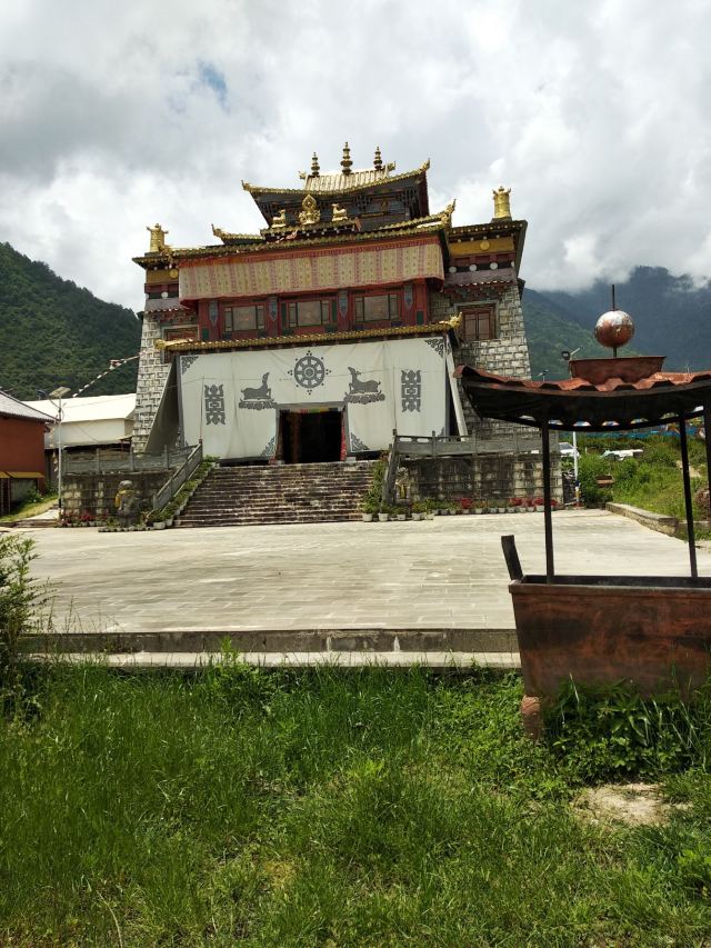 贡山普化寺攻略,贡山普化寺门票/游玩攻略/地址/图片/门票价格【携程