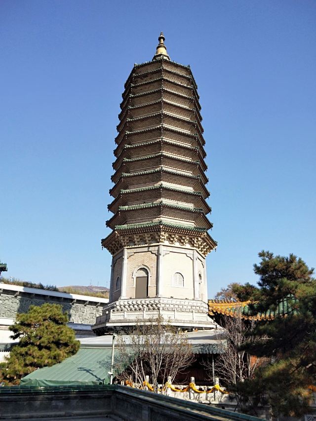 灵光寺佛牙舍利塔