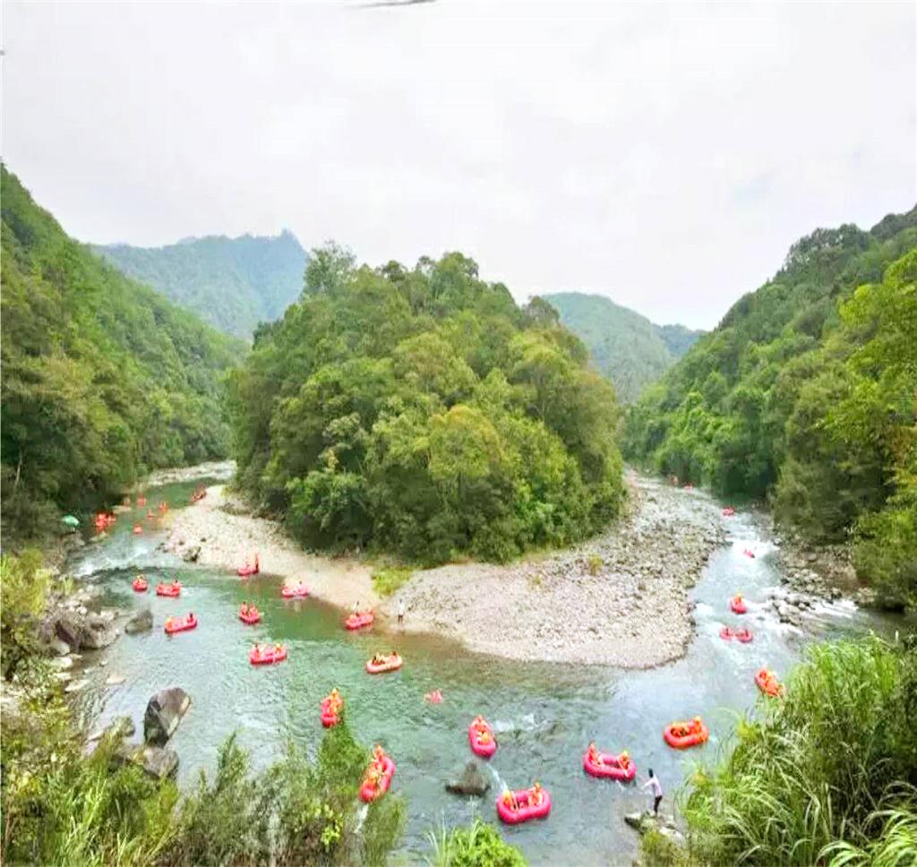 石龙溪漂流