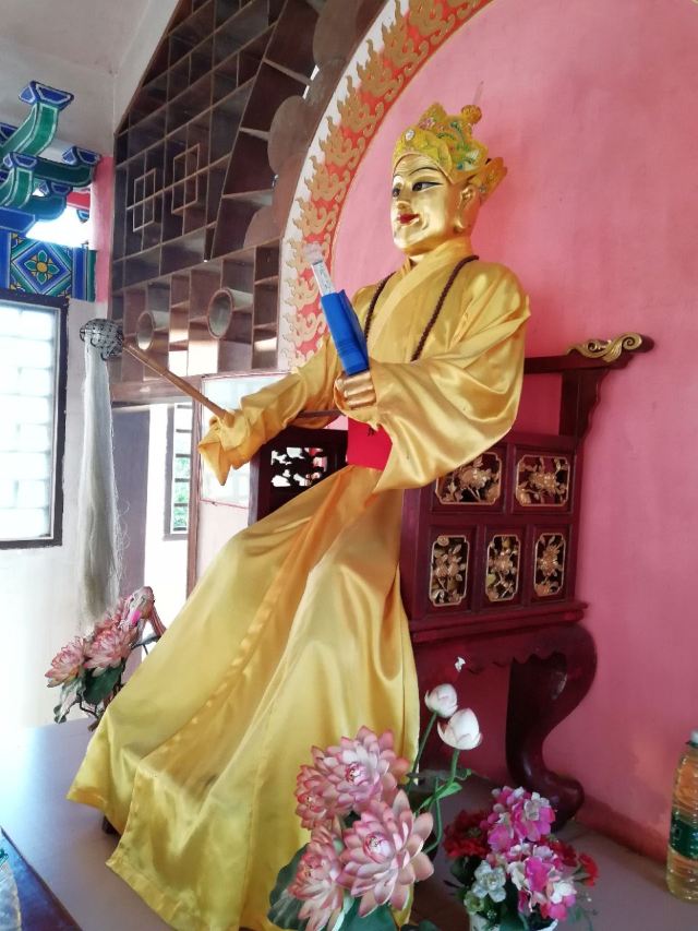 全国那么多定光寺,福建狮岩的定光古寺,应该是祖寺.