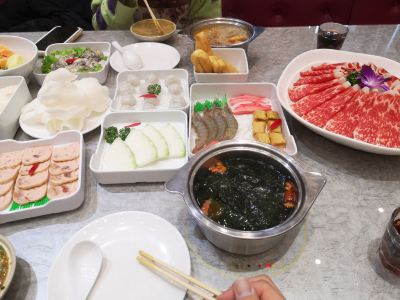 【携程美食林】郑州monet garden 莫奈花园养生火锅周边住宿/宾馆