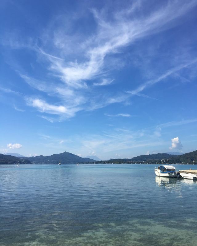奥地利闻名遐迩的旅游景点,沃尔特湖  【如蓝宝石般的沃尔特湖】 对于